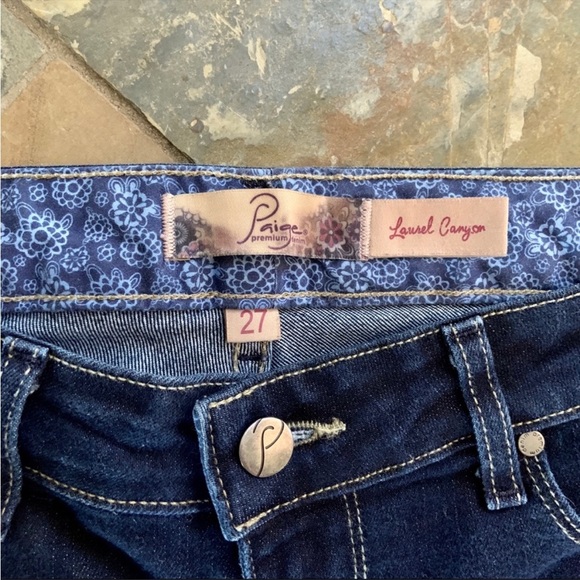 PAIGE•Size 27•Laurel Canyon Bootcut Jeans•Dark Rinse Wash•Very Gently Worn🌼 - Picture 4 of 12